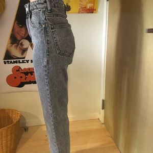 Charcoal gray mom jeans🦇